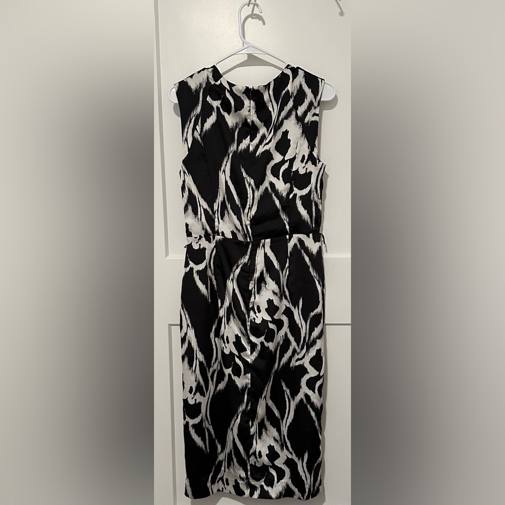 White House Black Market Patterned Faux Wrap Dress - Picture 9 of 12